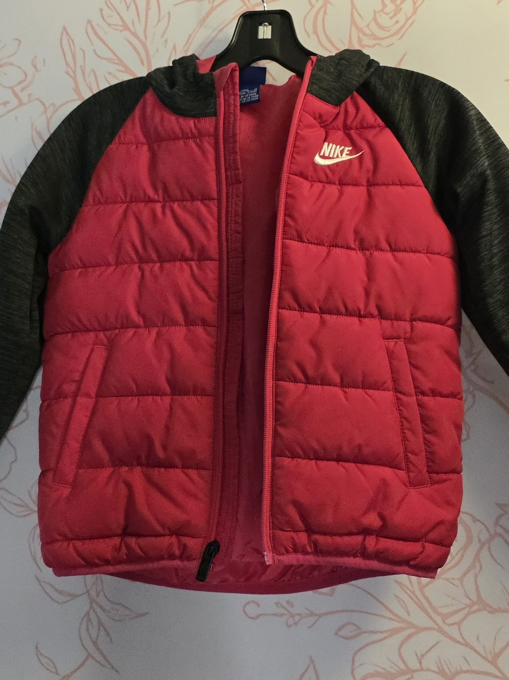 Nike Kids Puffer Jacket with Charcoal Raglan Sleeves